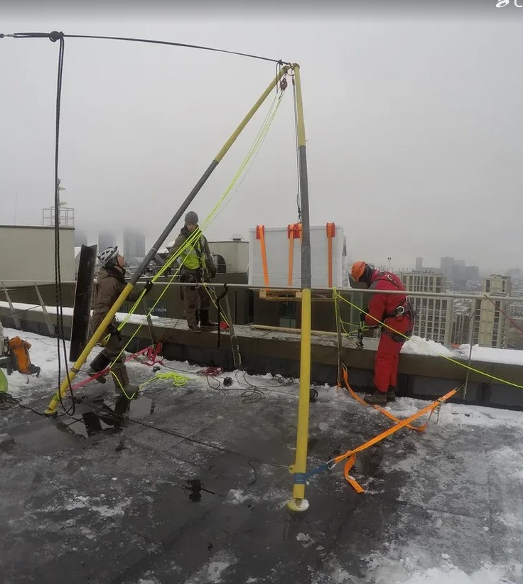 Подъем груза через окно)